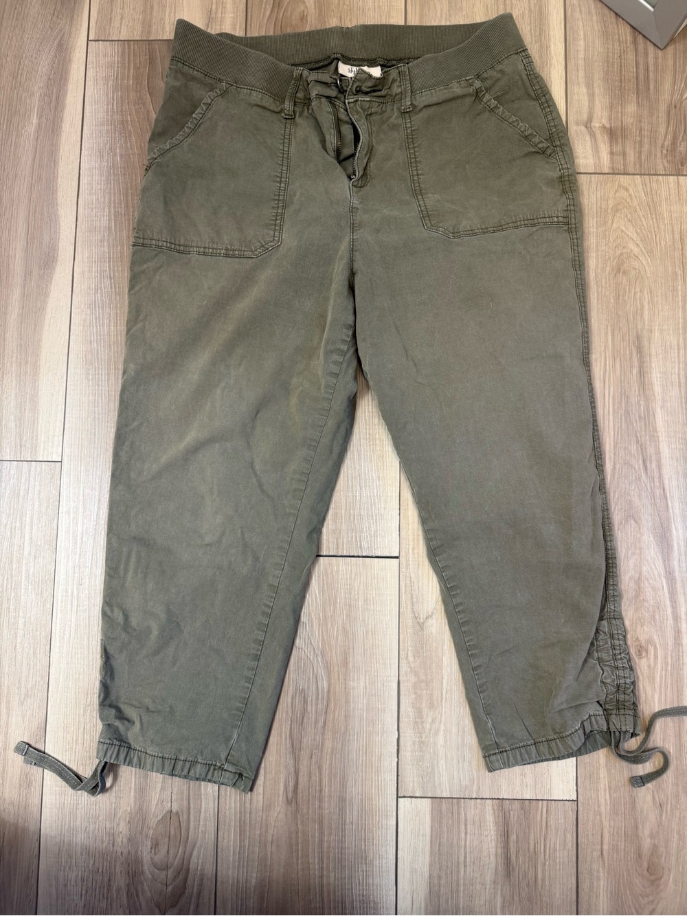 Olive Green Drawstring Capri Pants